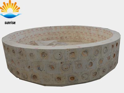 Use of Fused Cast AZS Refractories in Glass Industry